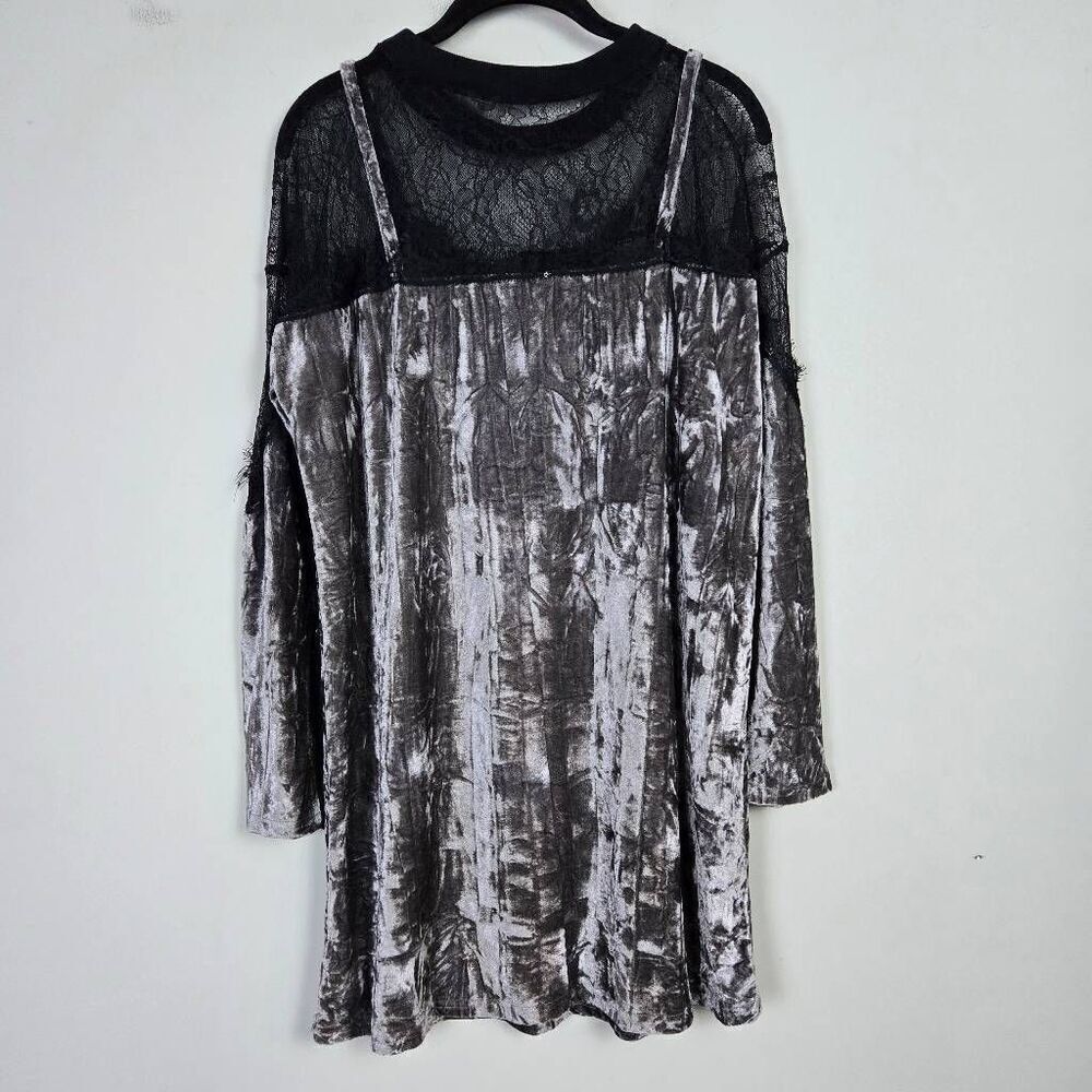 Entro Womens Crushed Velvet Dress Size Small Lace Grey Witchy Whimsigoth NWT - Picture 2 of 8